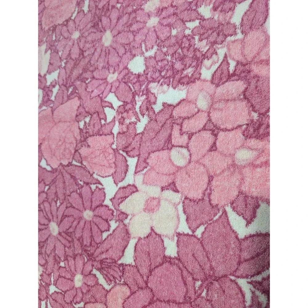 Vintage Pink Floral Fringed Hand Towel Retro Rose Terry Cloth Cream 20x31 MCM
